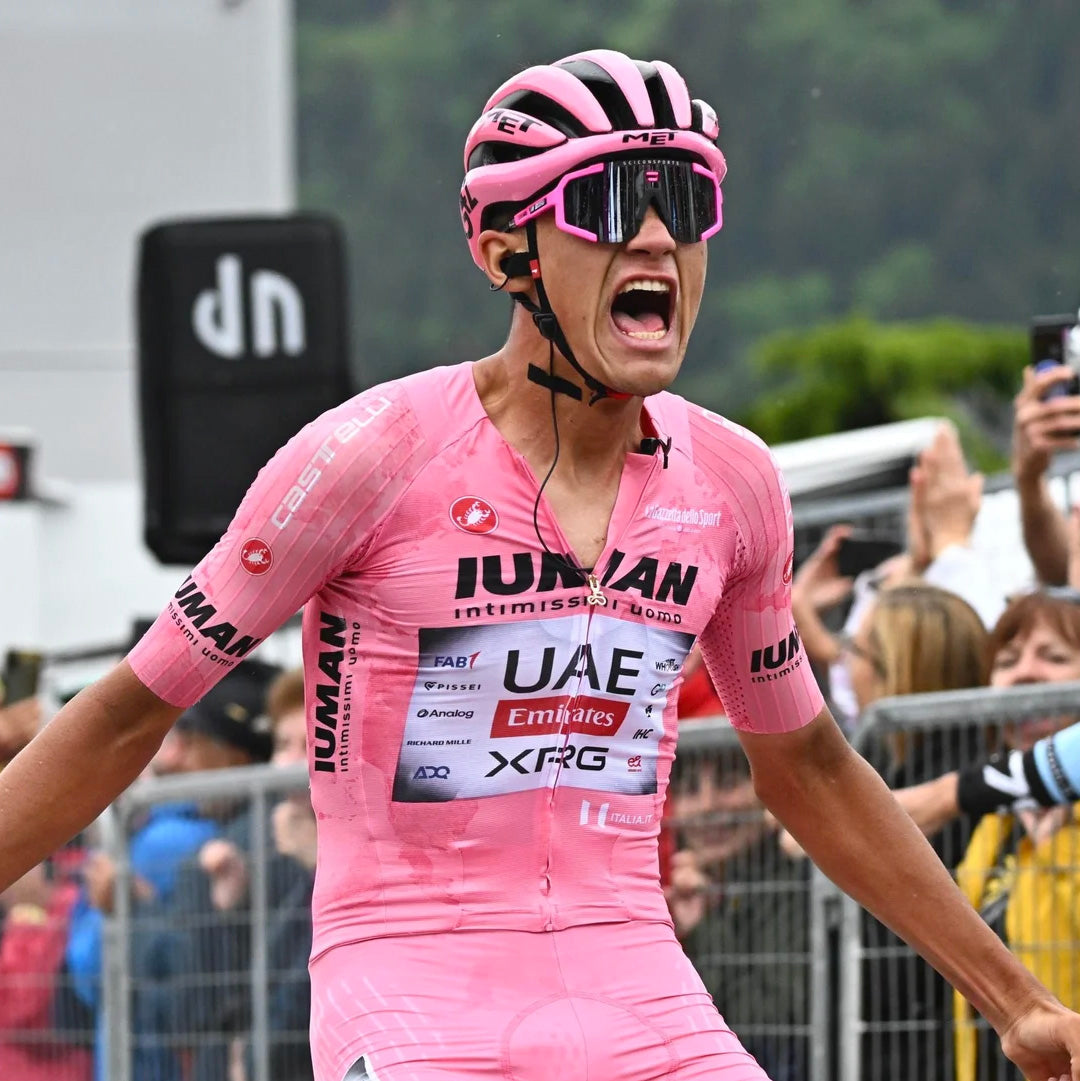 Del Torro winning a stage of the Giro d'Italia in the Pink Jersey